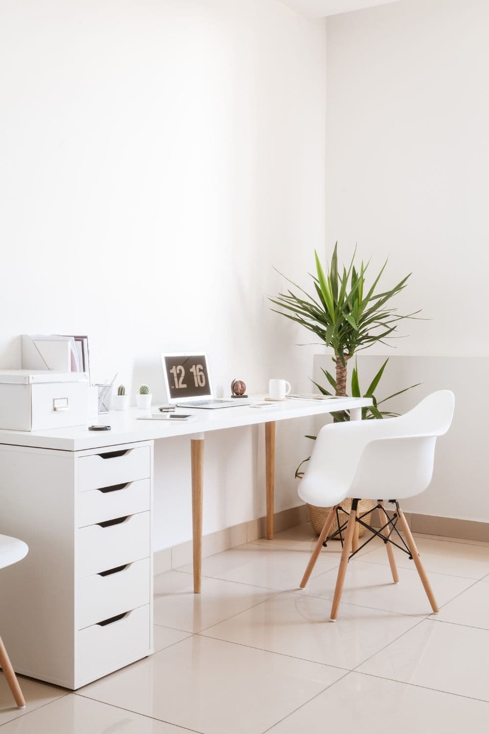 Declutter Your Workspace Minimalist Desk Organization Ideas