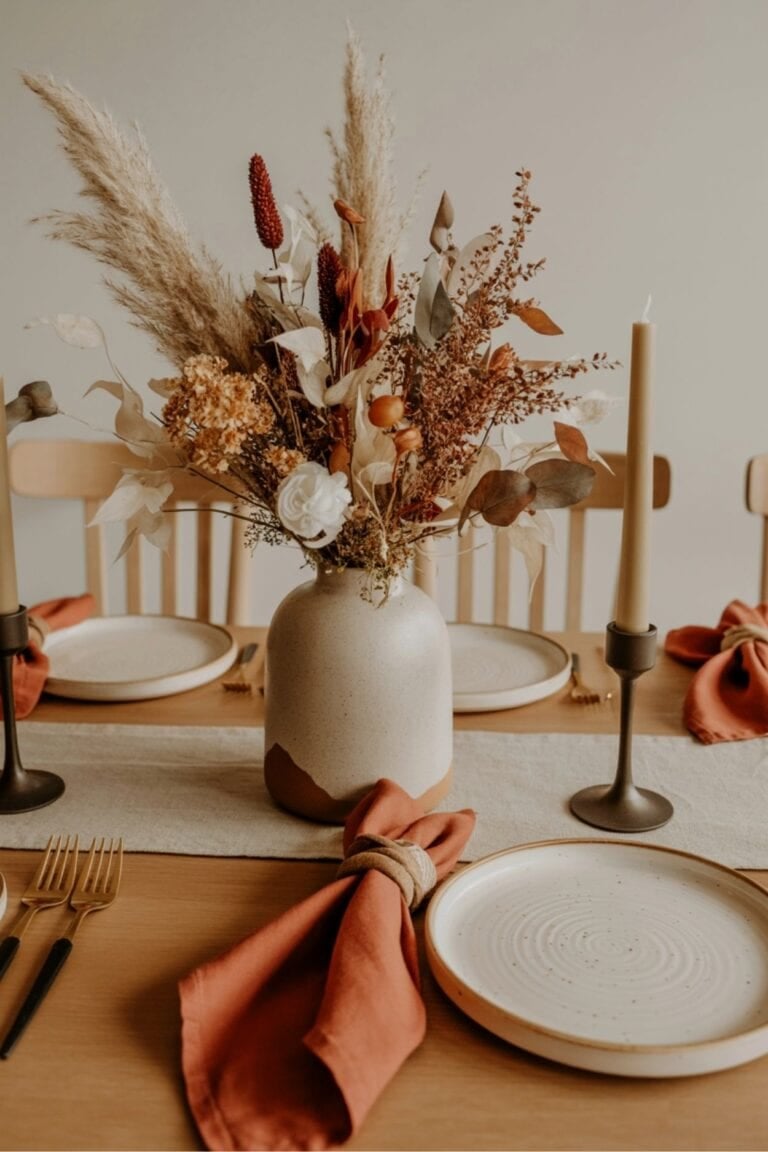 Thanksgiving Tablescapes You’ll Want to Copy